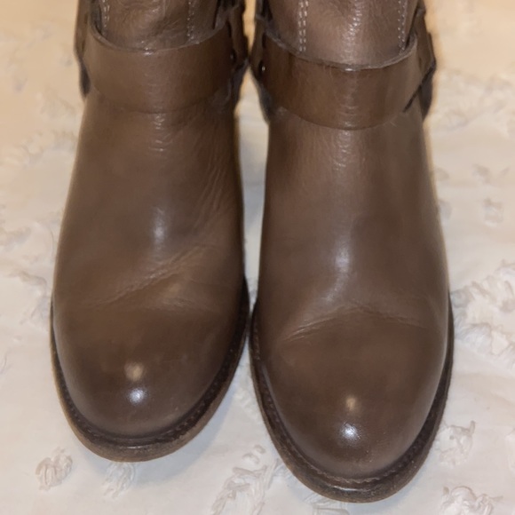 Like New🌟 Frye tabitha harness boot short grey - Picture 8 of 11